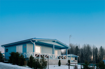 Большой дом с камином и кухней — фото 5