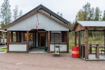 Двухкомнатный коттедж — фото 1