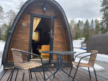 Арочный домик на краю леса без душа — фото 2