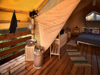 Сафари-тент  с видом на лес — фото 6