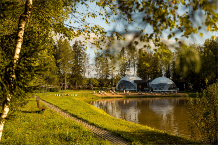 3агородный отель Нью Рига Вилладж — фото