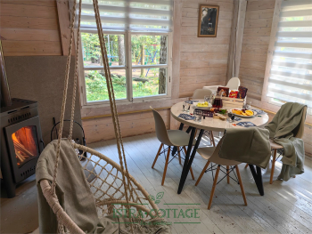 Кантри с закрытой верандой и камином — фото 9