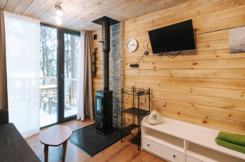 Двухкомнатный дом с горячей купелью — фото 2