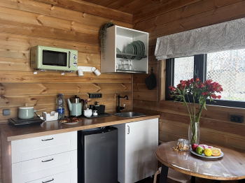 Двухкомнатный дом с горячей купелью — фото 5