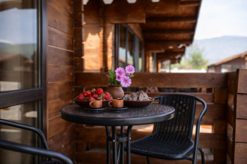 Шале с террасой для трёх гостей — фото 3