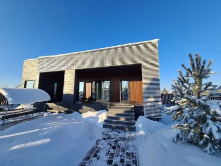 Дом у Озера — фото