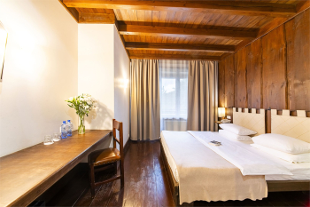 Стандартный двухместный  (с двуспальной кроватью) — фото 4