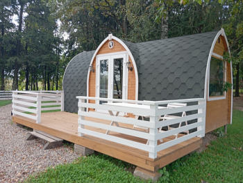 Домик на берегу — фото 1