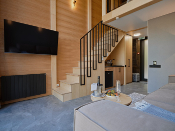 Двухэтажный номер люкс 36м2 в триплексе — фото 1