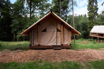 Тент-хаус с двумя односпальными кроватями — фото 1