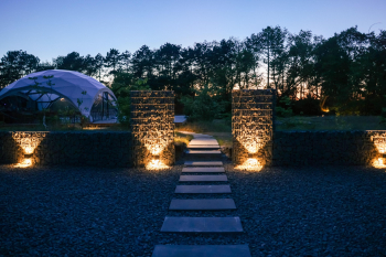 Малый Хитте с террасой и панорамным окном | красивый вид на зеленую территорию — фото 12