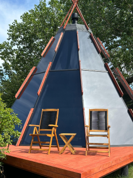 Нео Типи 360 с террасой | красивый панорамный вид на небо и дюны, сквозь которые частично видно море — фото 10