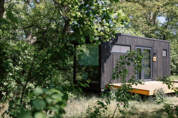 Малый Хитте с террасой и панорамным окном | красивый вид на зеленую территорию — фото 8