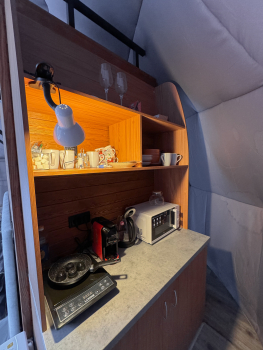 Купольный домик в сказочном лесу — фото 5