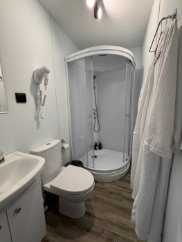 Купольный домик в сказочном лесу — фото 6