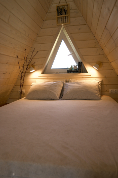 Дом (зелёный) с панорамным видом на лес — фото 3