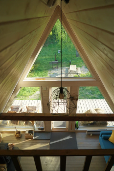 Дом (синий) с панорамным видом на лес — фото 8