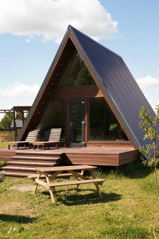 Дом (зелёный) с панорамным видом на лес — фото 2