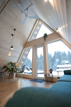 Дом (зелёный) с панорамным видом на лес — фото 25