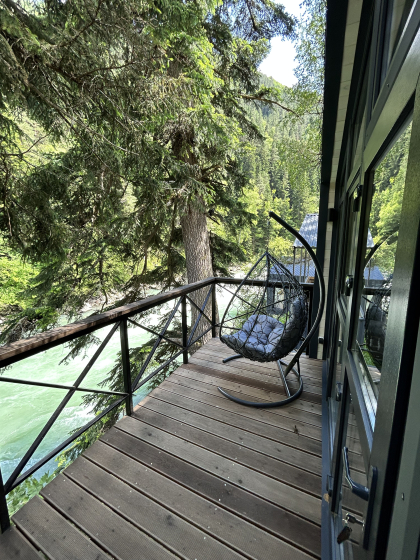 База Белая река