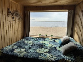 Номер с двуспальной кроватью и панорамным окном (вид на море) — фото 1