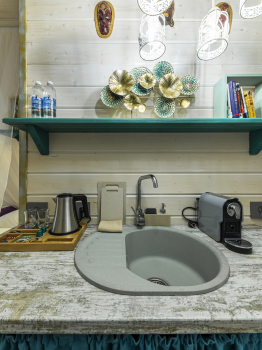 Дилижанс "Сказочное Бали", 2х-местный бутик-номер с ванной  фото — фото 6