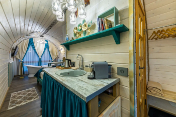 Дилижанс "Сказочное Бали", 2х-местный бутик-номер с ванной  фото — фото 5