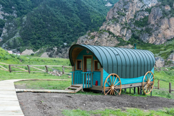 Дилижанс "Сказочное Бали", 2х-местный бутик-номер с ванной  фото — фото 1
