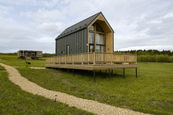 Барн Ретрит с видом на реку  — фото 3