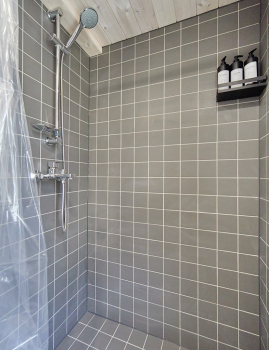 Домик с видом на озеро и сауной  — фото 7