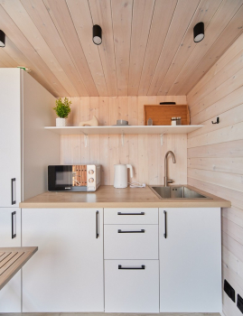 Домик с видом на озеро и сауной  — фото 6