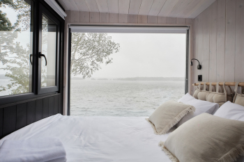 Домик на 2 с видом на озеро — фото 5