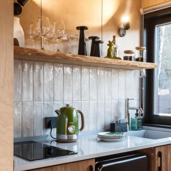 Зеленый дом с камином — фото 5