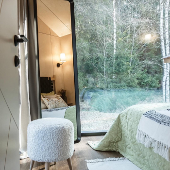 Зеленый дом с камином — фото 9