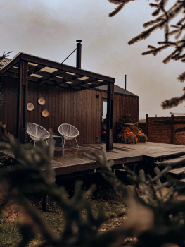 Персиковый дом с камином — фото 1