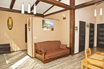 Двухкомнатный коттедж с верандой — фото 12