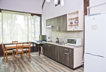 Двухкомнатный коттедж с верандой — фото 10