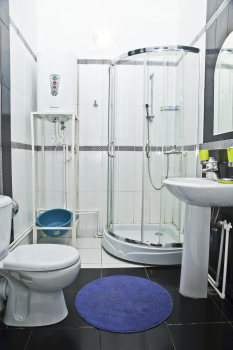 Двухкомнатный коттедж с верандой — фото 3