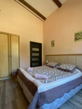 Трехкомнатный коттедж  с верандой — фото 18