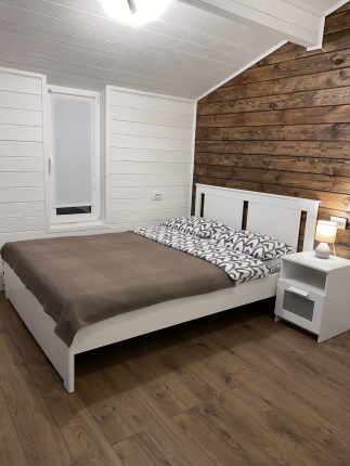 на Поле он — фото