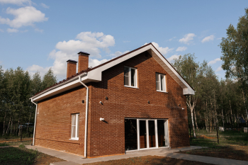 Каменный коттедж — фото 1