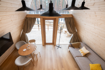 Лодж с террасой и купелью — фото 3