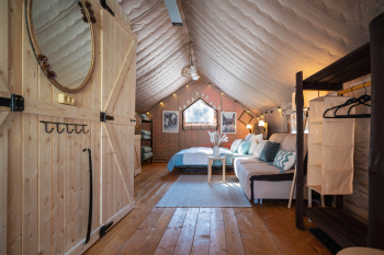 Хижина у реки — фото 3