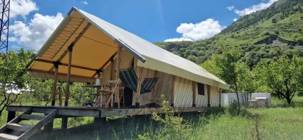 Сад глэмпинг — фото